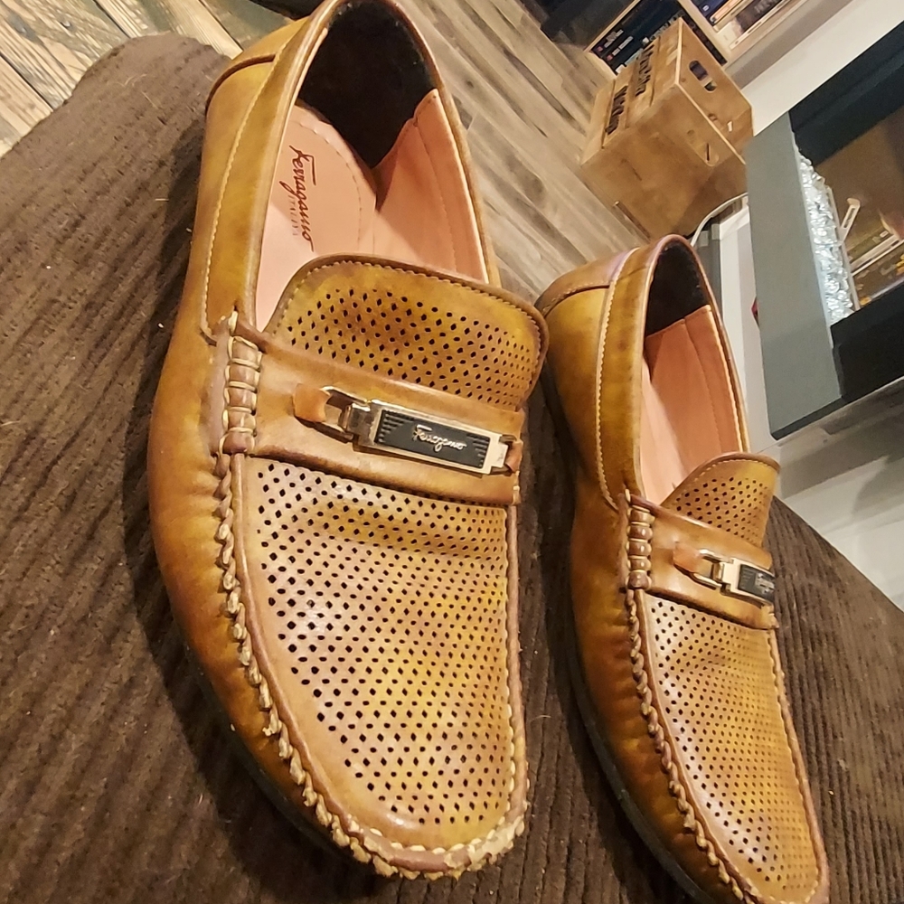 Salvatore Ferragamo Italiya loafers